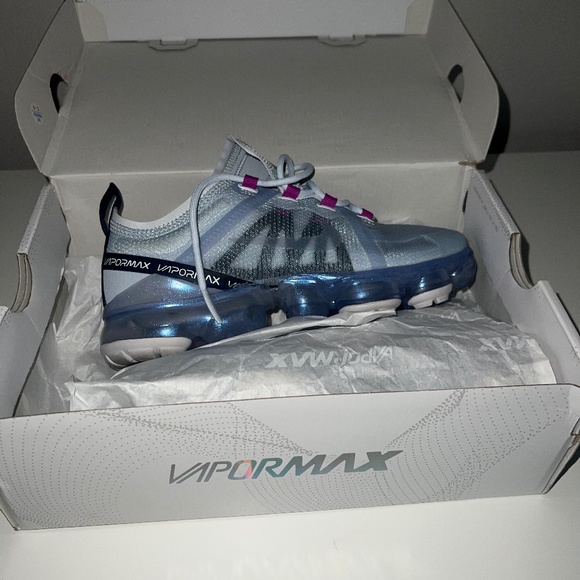 Women’s Air Vapormax 2019 - Picture 1 of 6
